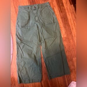 Women’s Green Cargo Pants